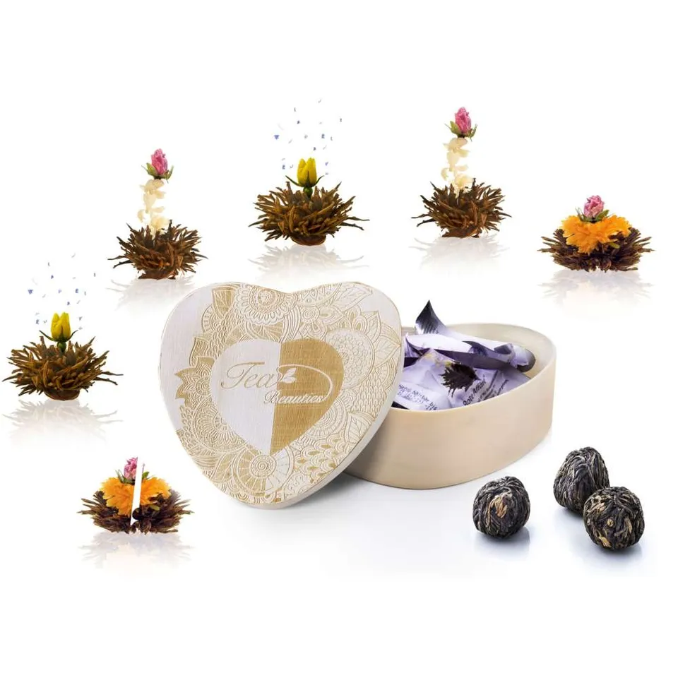 creano-erbl-htee-6er-herz-holzbox-schwarztee-geschenk image 1